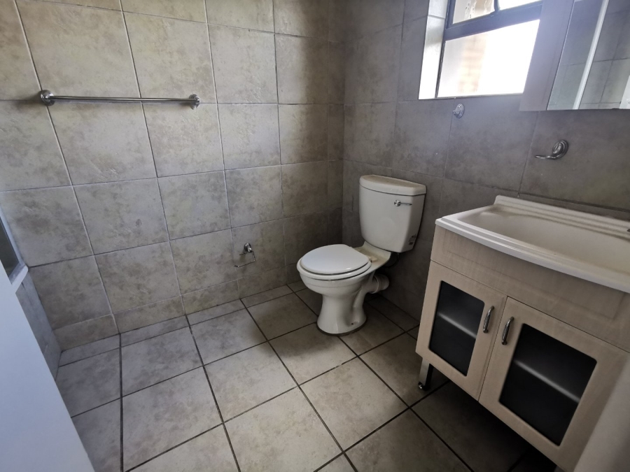 To Let 1 Bedroom Property for Rent in Die Bult North West